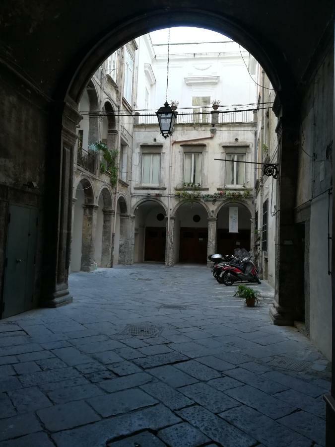 Niloufar Residence Napoli Exteriör bild
